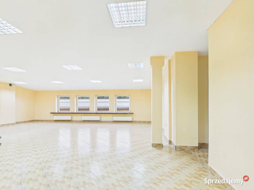 LOKAL HandlowoUsługowy 134 m Nowy Targ sprzedam