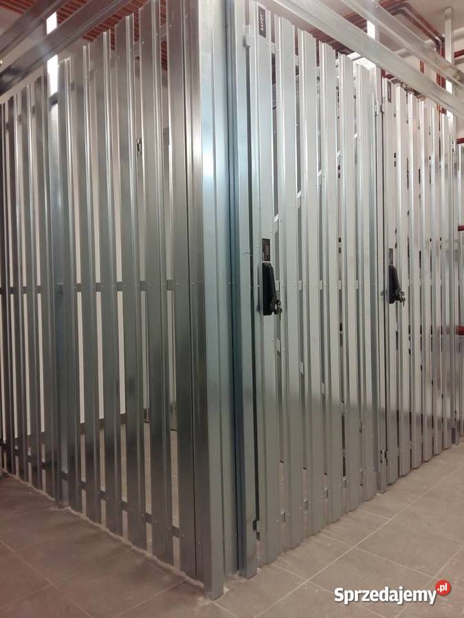 komórki lokatorskie drzwi ściany Łódź