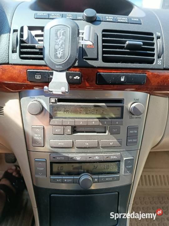 Toyota Avensis 18 lpg gaz hak 4x elszyby mazowieckie