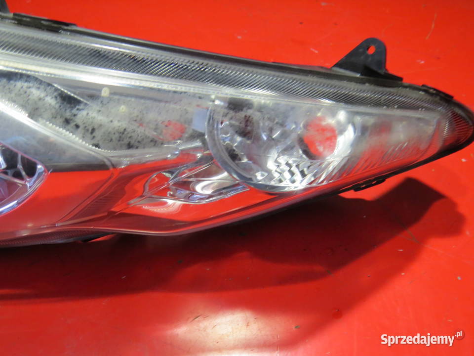 SUZUKI BURGMAN 400 K7 2008 lampa przód lewa