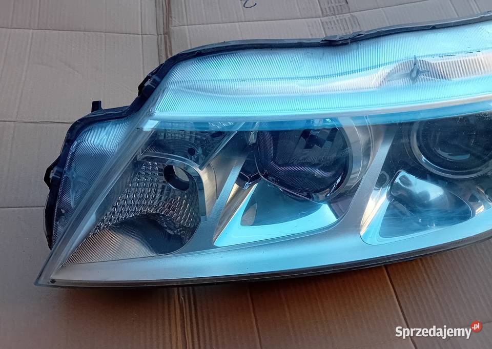 Suzuki Vitara III reflektor lampa lewy przód Lampy przednie wielkopolskie Przeźmierowo
