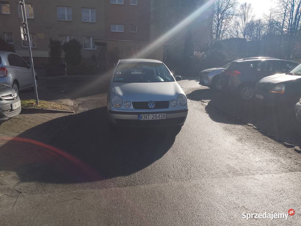 Sprzedam Volkswagen polo 12 12V 65 2003 posiada
