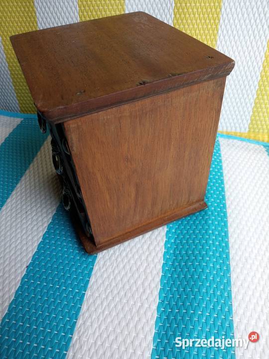 Pudełko sprzedam Borówno