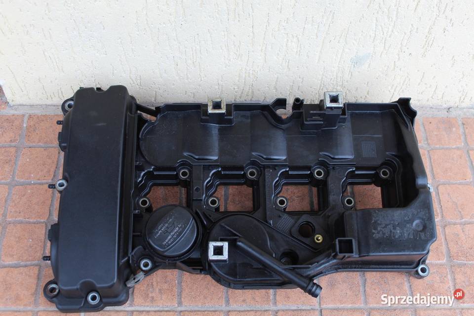 POKRYWA ZAWORÓW MERCEDES W203 18 K A2710100530 Pozostałe