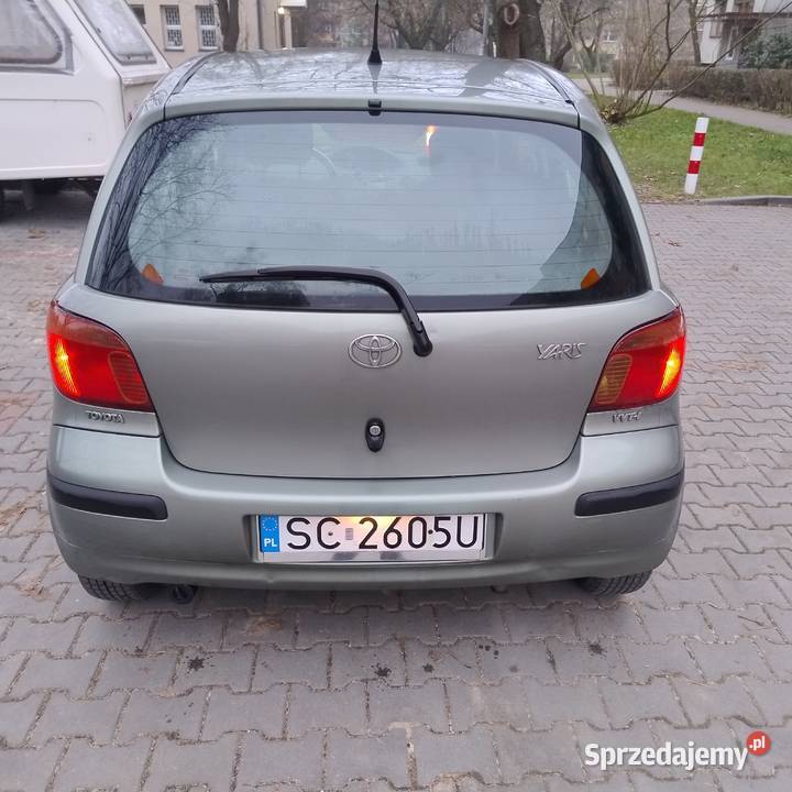 Toyota Yaris 10 benzyna gaz długie opłaty