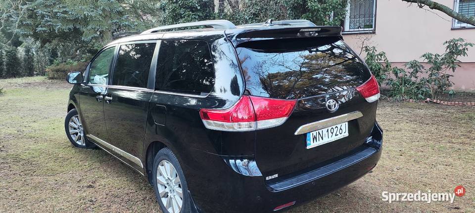 Toyota Sienna 35 V6 XLE AWD stan Doposażona klimatyzacja Warszawa