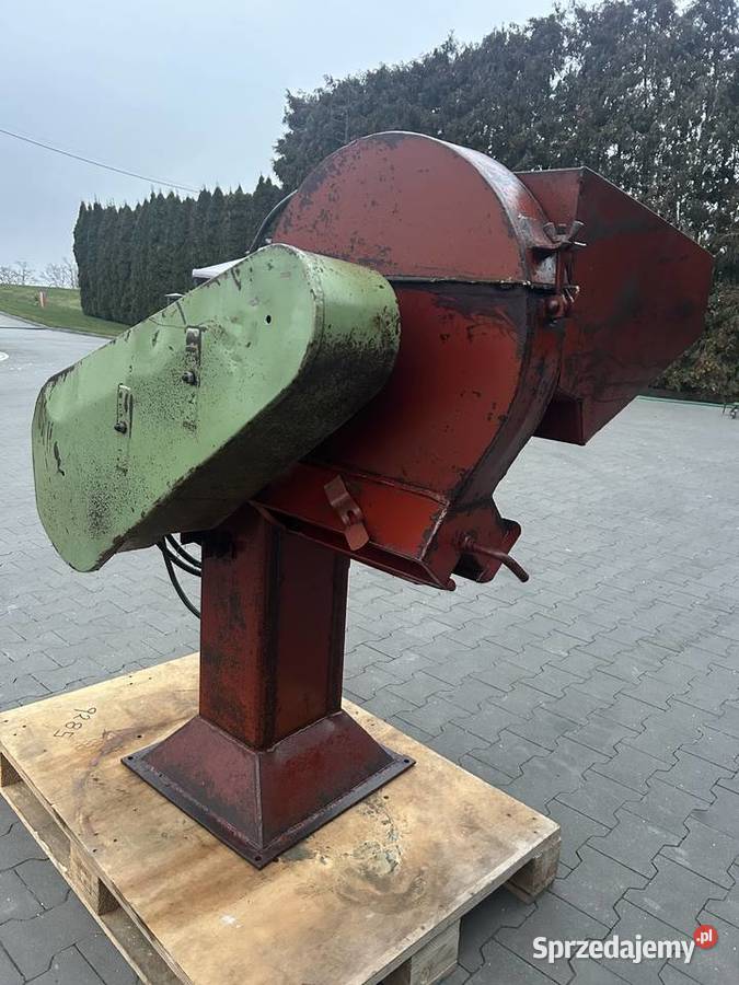 Śrutownik bijakowy do zboża Pacanów