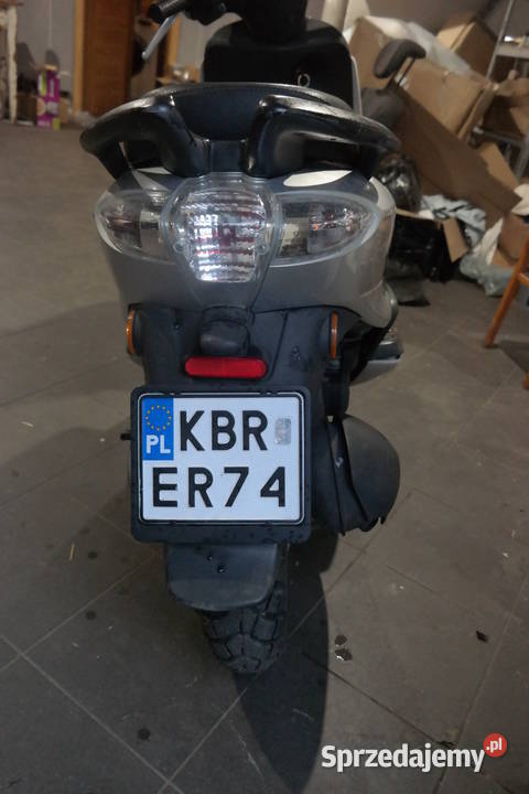 Skuter 125 Piaggio FLY 24850km Złota