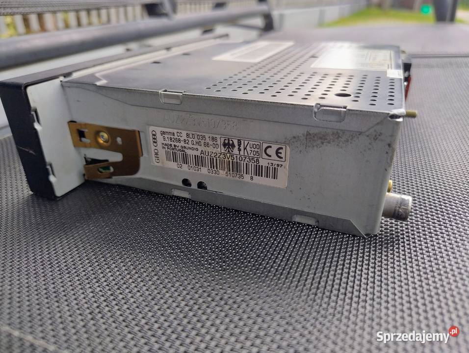 Radio Audi Gamma CC 22 Grundig 8L0035186 Ładne Dębica