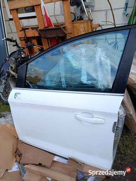 Ford Kuga 0812 drzwi prawe lewe tylne przód kol