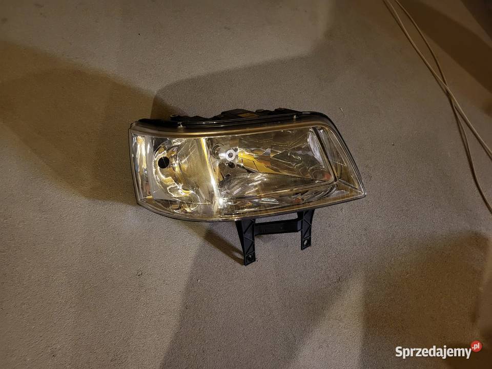 lampy przednie do VW T5 lewa prawa
