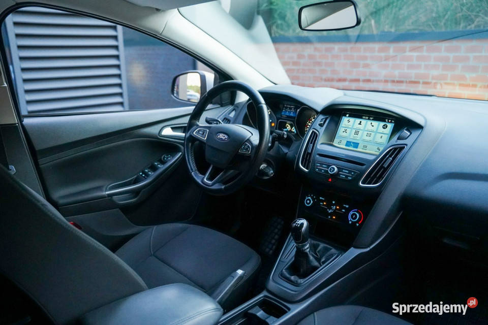 Ford Focus 16 TiVCT 125 SYNC 2 Quickclear Kraków