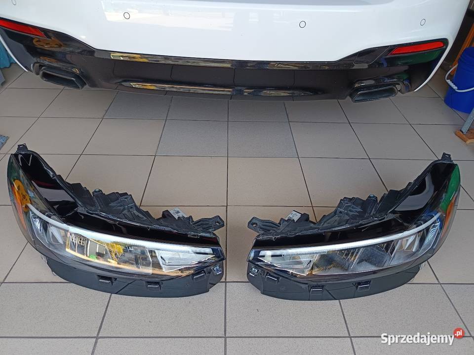 Ford Escape MK4 reflektory przednie USA Kuga mk3 Nowa Wieś