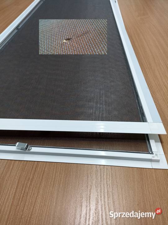 Moskitiera siatka siatki na owady w ramce Łapy