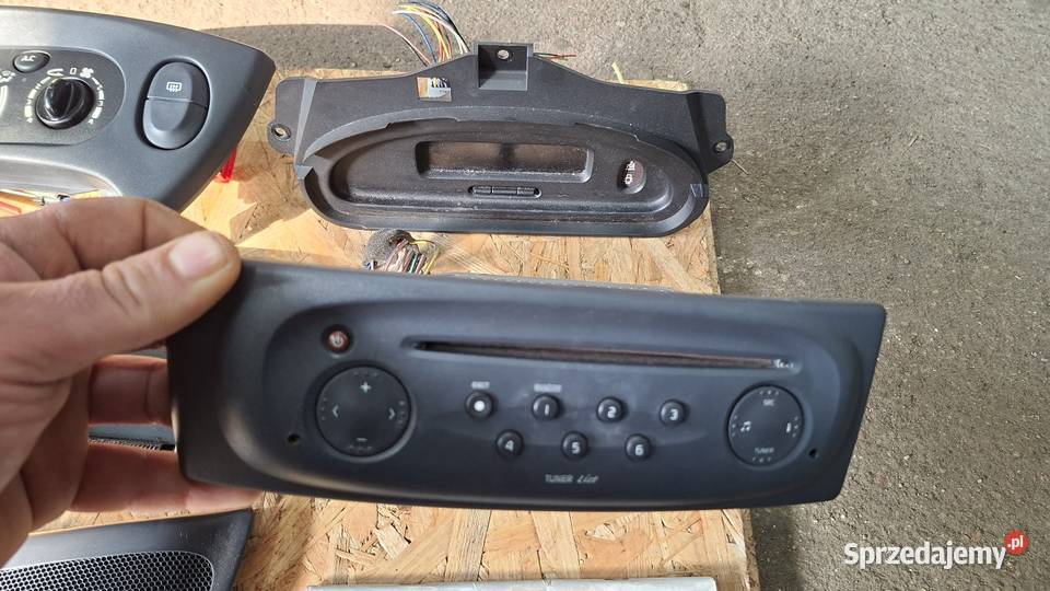 Radio renault megane lift coupe heatbeck kombi Sprzęt audio fabryczny Nowe Miasto Lubawskie