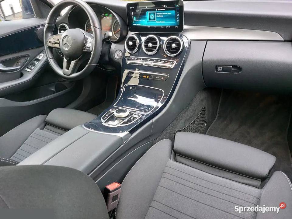 MercedesBenz Klasa C 20 benzyna 211 2020r śląskie Kaniów