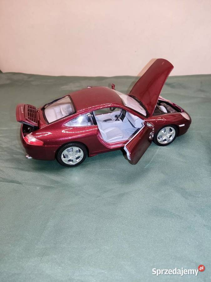 Model samochodu 118 Porsche 911 Carrera 4 1997 Głuchołazy