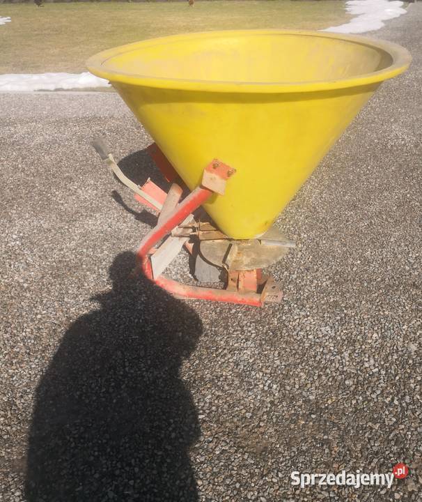 Rozsiewacz do nawozów lejek Żółkiewka-Osada