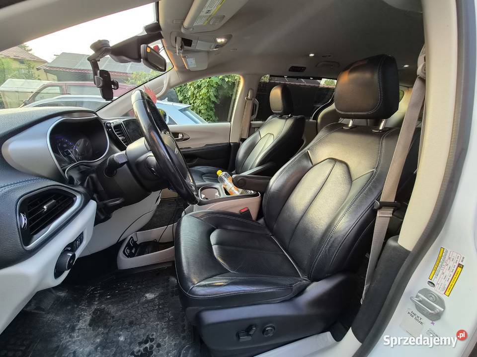 Chrysler pacifica 2021 nieuszkodzony Stobierna