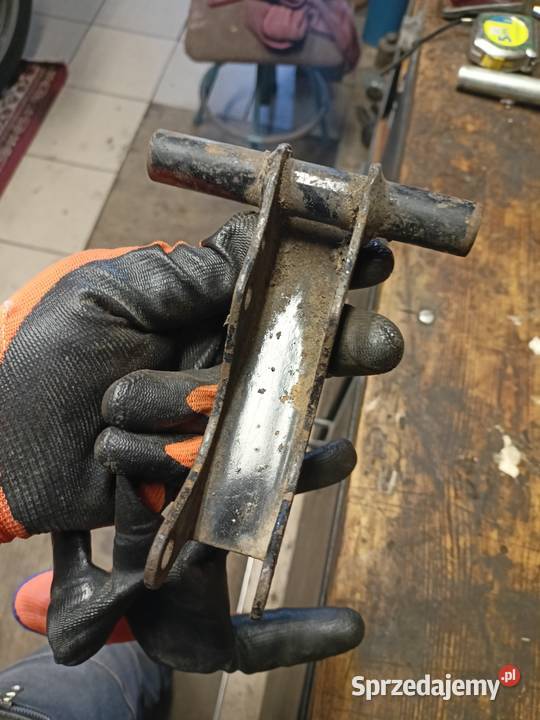 Mocowanie silnika wsk 125 wfm B1