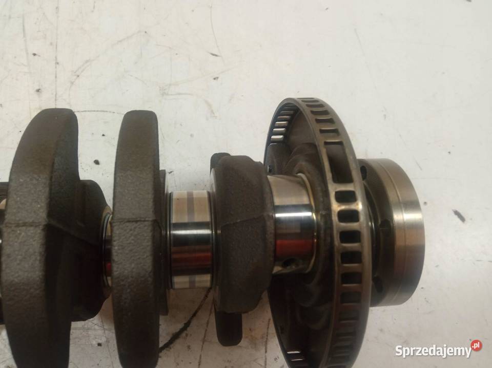 WAŁ KORBOWY 55565543 2500056 14 TURBO Opel Astra świętokrzyskie