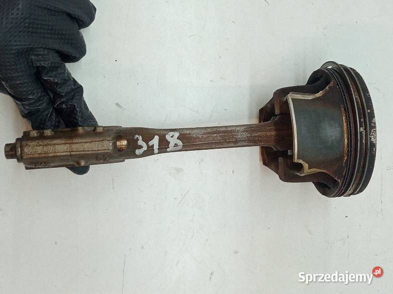 TŁOK KORBOWÓD 82L199 20 TSI TFSI Skoda Superb świętokrzyskie