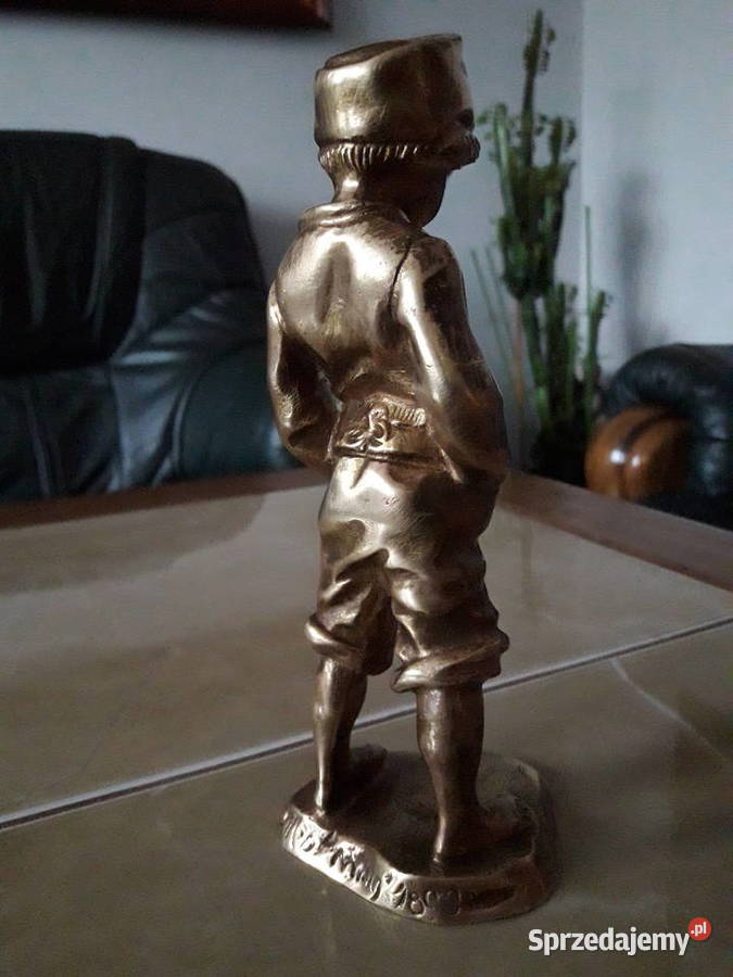 Figurka z brązu sygnowana antyk 1890 r Janów Lubelski