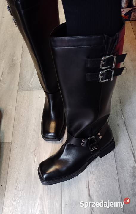 42 Public Desire Czarne Kozaki oficerki Kraków