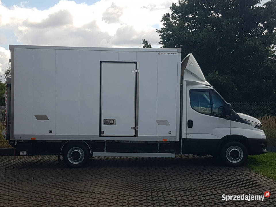 Iveco Daily 35S16 WINDA KONTENER 8EP KLIMA bluetooth Poręba