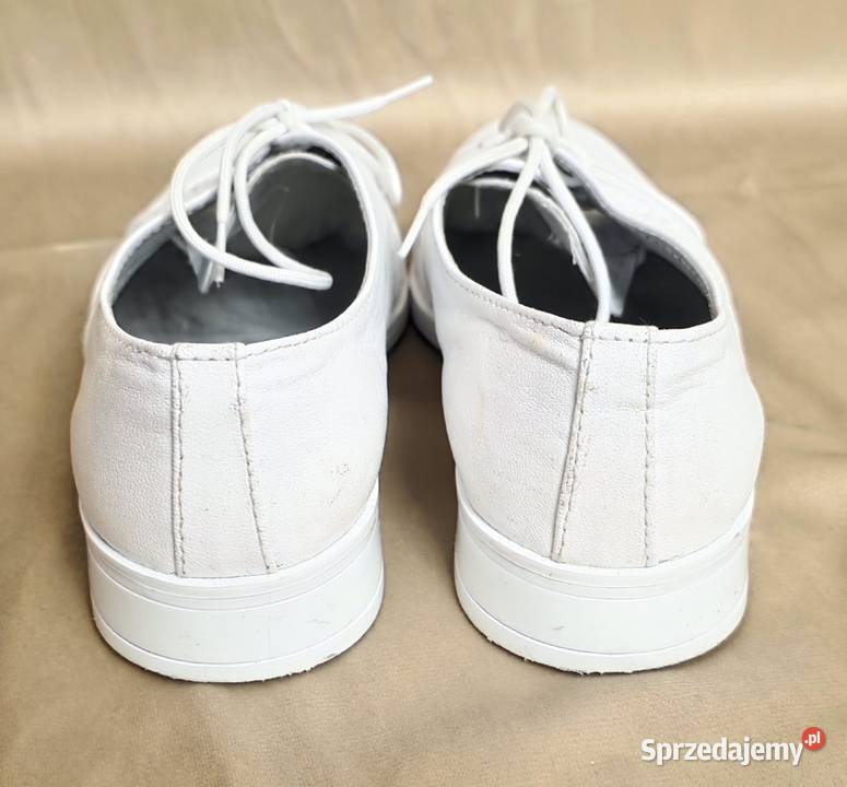 Buty komunijne chlopca Rozmiar 33 sprzedam