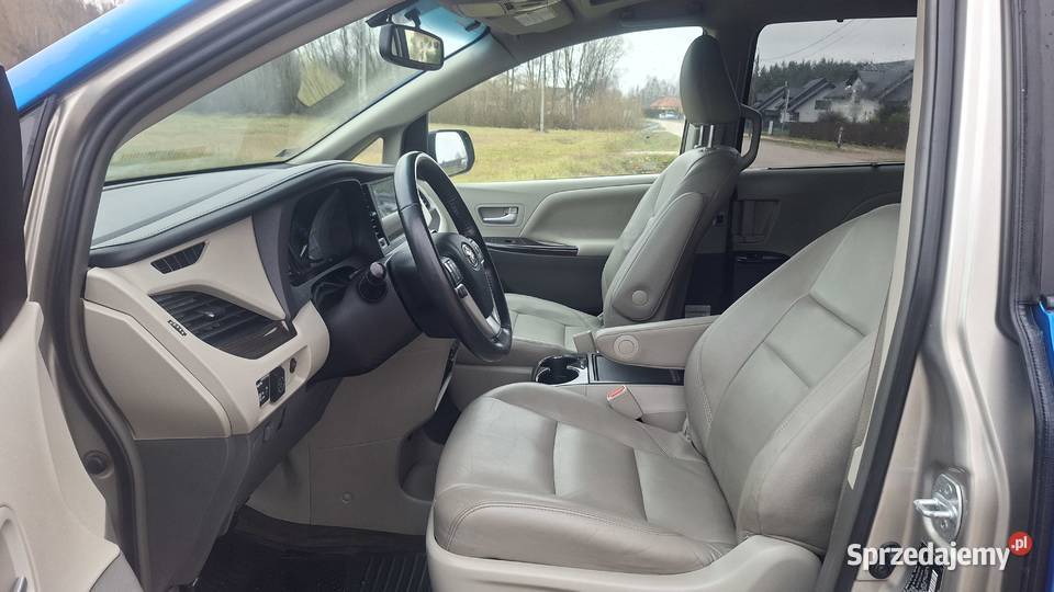 Toyota Sienna 35 V6 XLE AWD 2015r Rok produkcji 2015 podlaskie