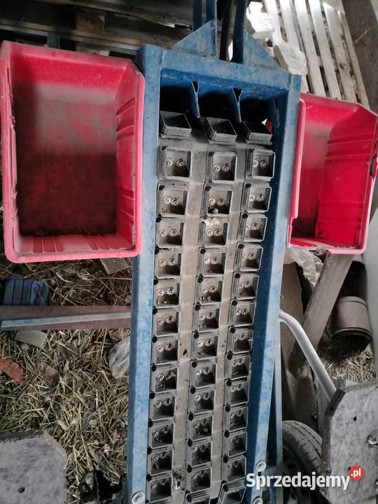 Sadzarka do dymki bobu Łaszczów