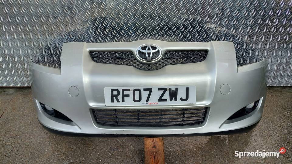 ZDERZAK TOYOTA AURIS 0610 LAK 1C0 Międzychód