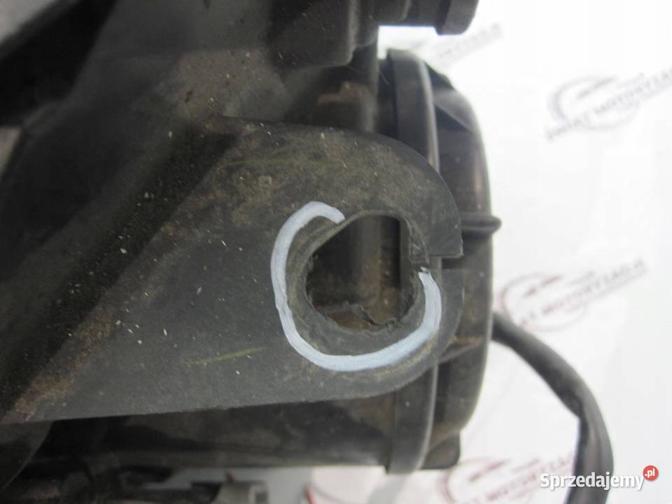 NISSAN QASHQAI I J10 LIFT 10r lampa prawa przód