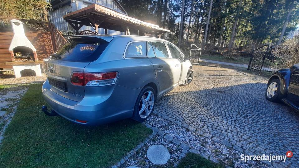 Toyota Avensis Kombi 18 Benzyna z potwierdzonym aluminiowe felgi Karpacz