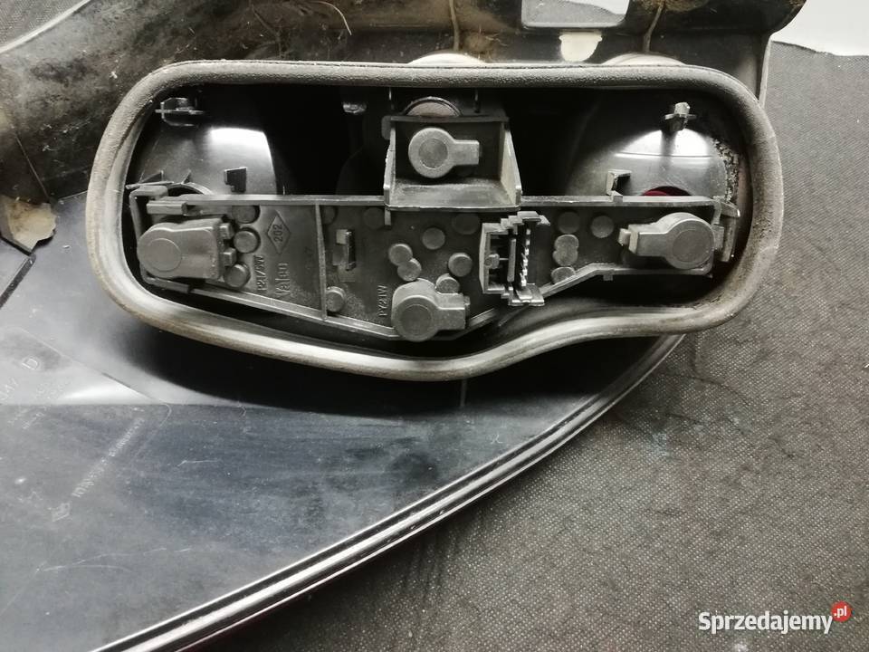 Laguna II lift lampa prawy tył sprzedam