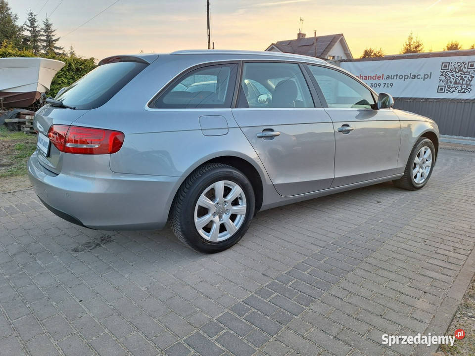 Audi A4 Avant Klimatronik Ksenon Nawigacja Ledy 160KM A4 Załom