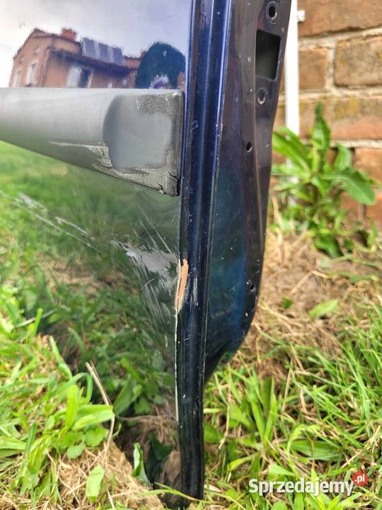 Drzwi Auris I prawy tył 5d Rozkopaczew