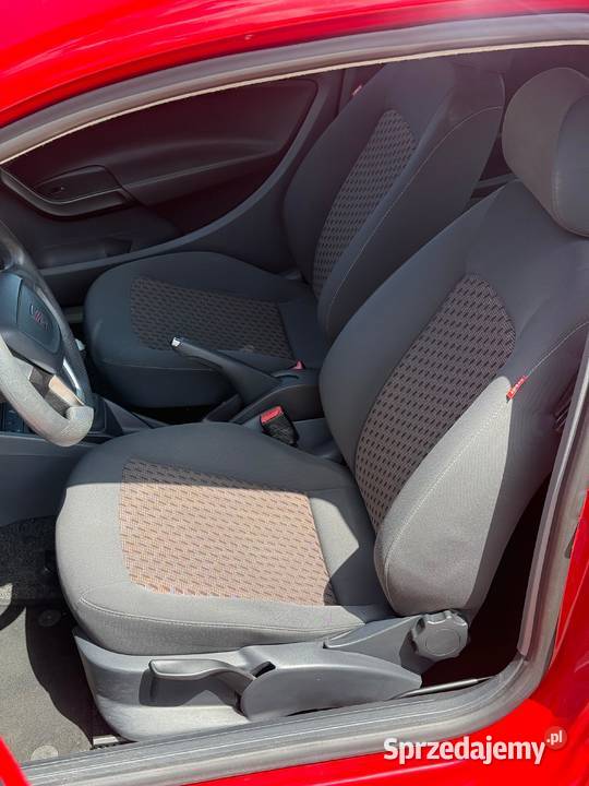 Seat Ibiza12BenzynaKlimatyzacjaSprawnaStanBDB Częstochowa