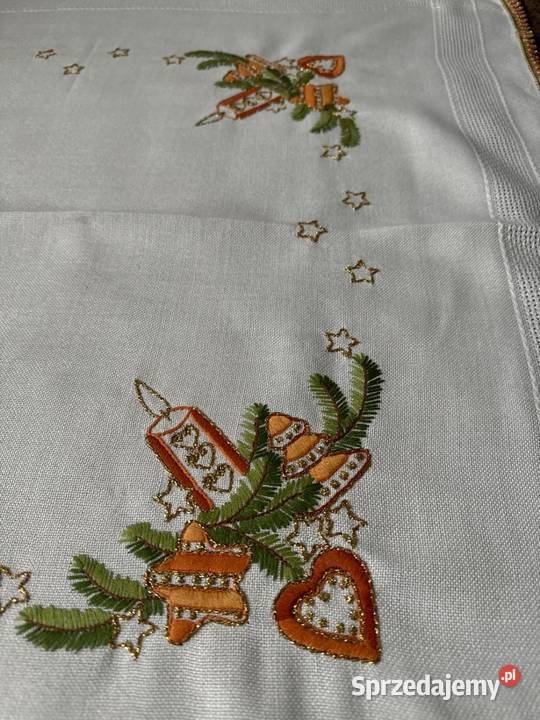 obrus ręcznie haftowany motywy Świąteczne Zabrze