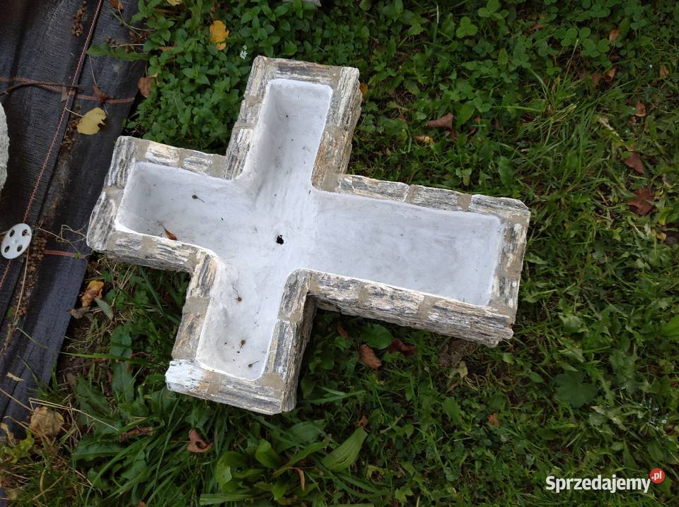61 Donica z kamienia naturalnego krzyż na grób Długołęka-Świerkla