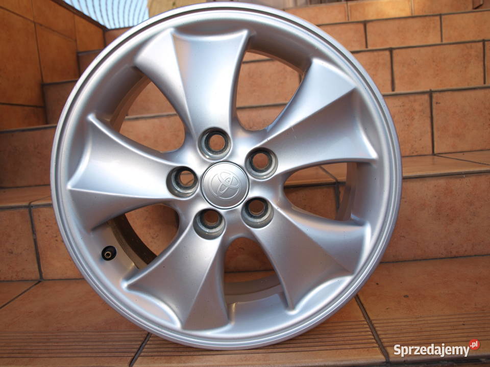 Toyota felgi 15 alufelgi 5 x100 komplet 4 sztuki osobowe Kalisz