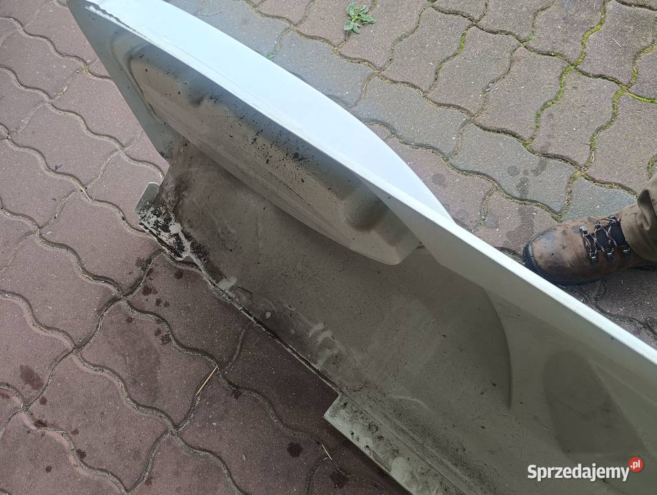 Zderzak tył do przyczepy kempingowej Hobby 218 Części zamienne