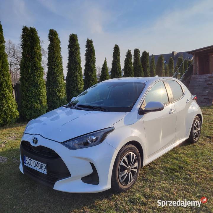 Toyota Yaris hybrydagaz 2022 r automatyczna Zduńska Wola