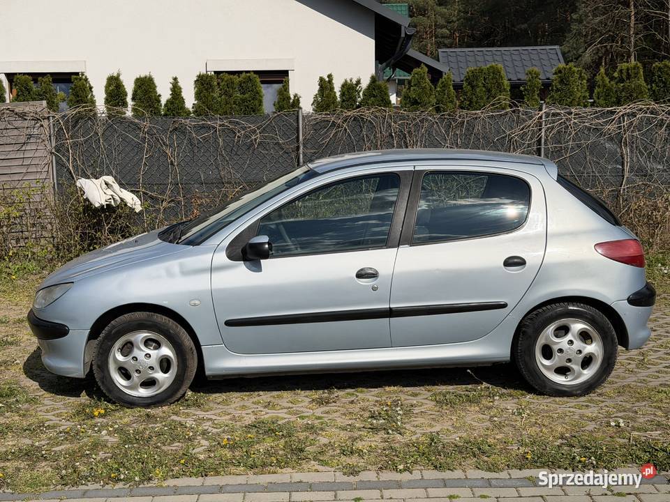 Peugeot 206 AUTOMAT 14 benzyna 2001 serwisowany Rok produkcji 2001