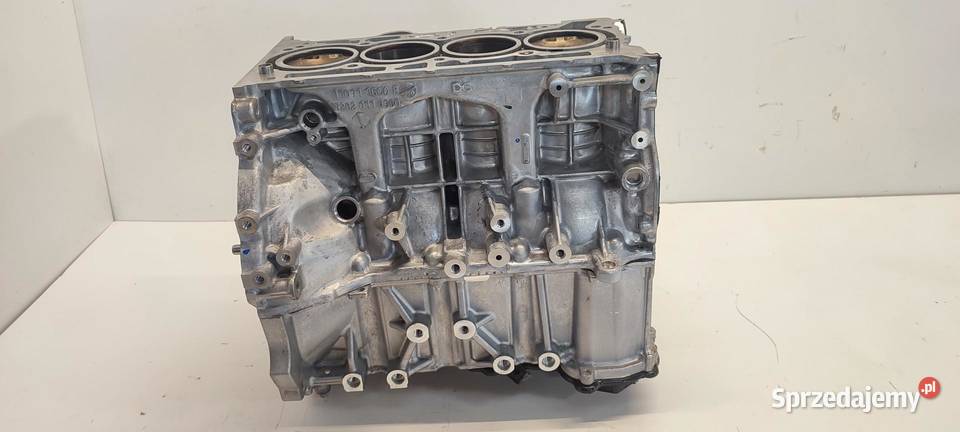 MERCEDES BLOK SILNIKA 282 2024 A2820103904 w247