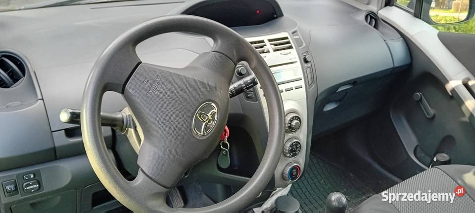 Toyota Yaris 14 VVTi Samochod na kazda drogowa sprzedam