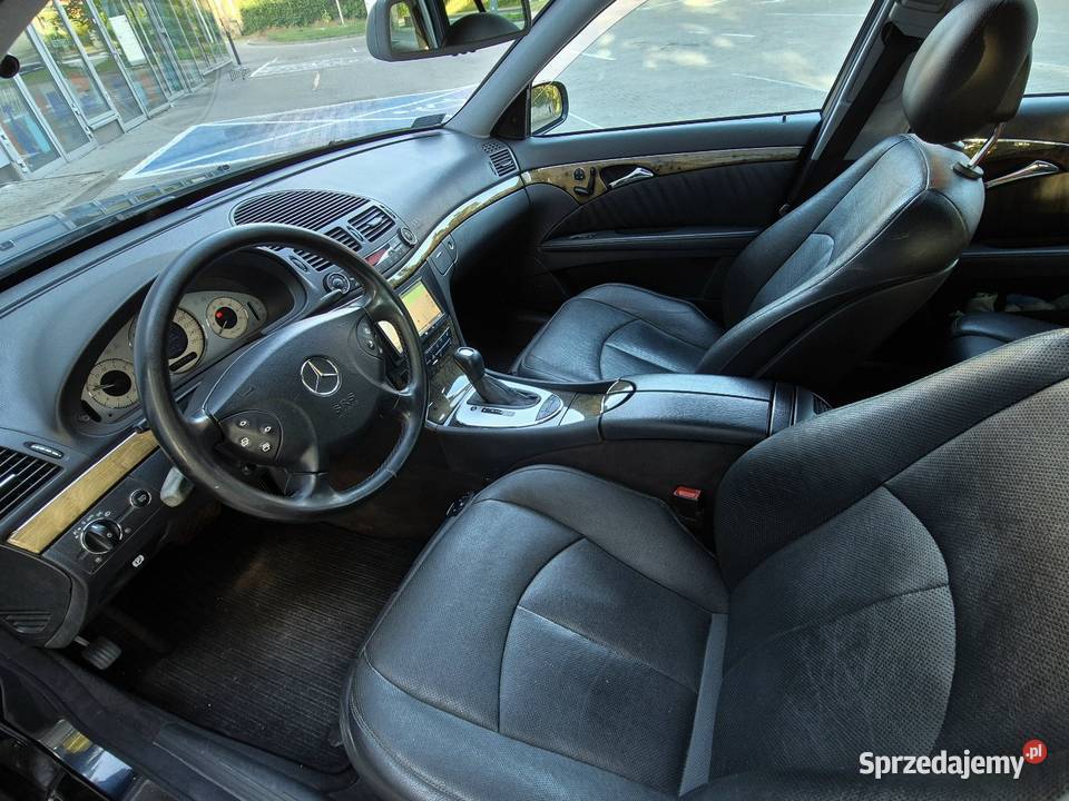 MercedesBenz E 500 4matic 306 Avantgarde 175000 4/5 Wałbrzych