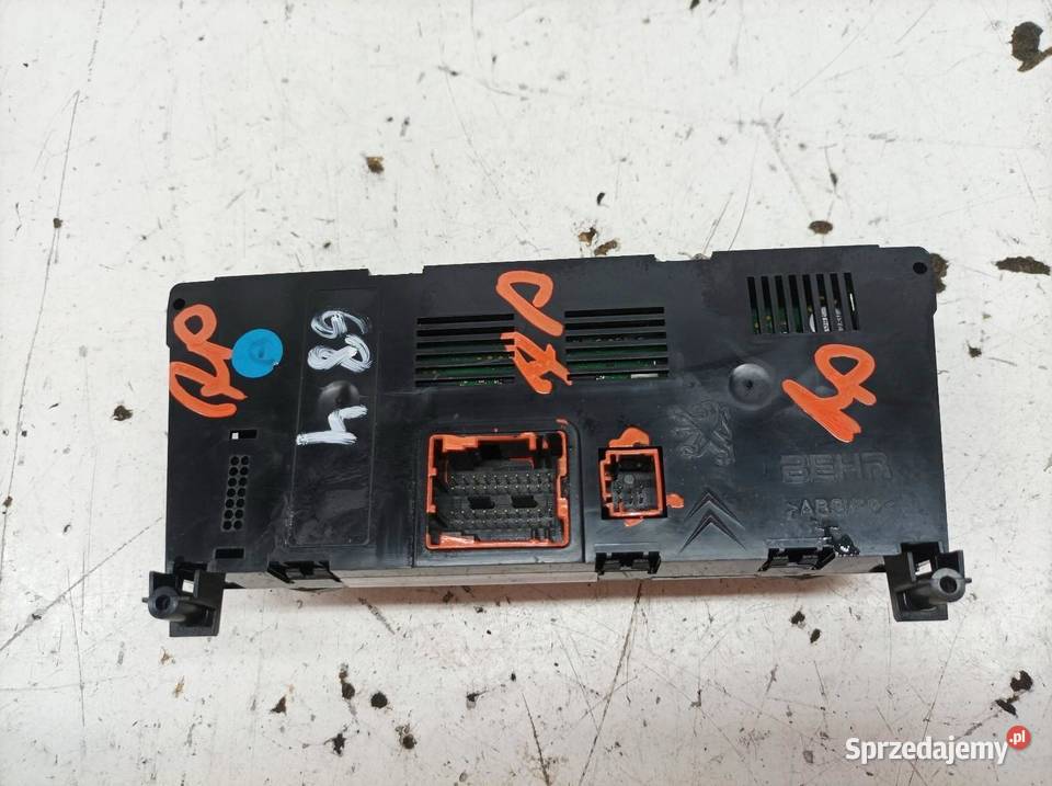 PANEL NAWIEWU 96738320XT Peugeot 3008 I 2008 osobowe świętokrzyskie