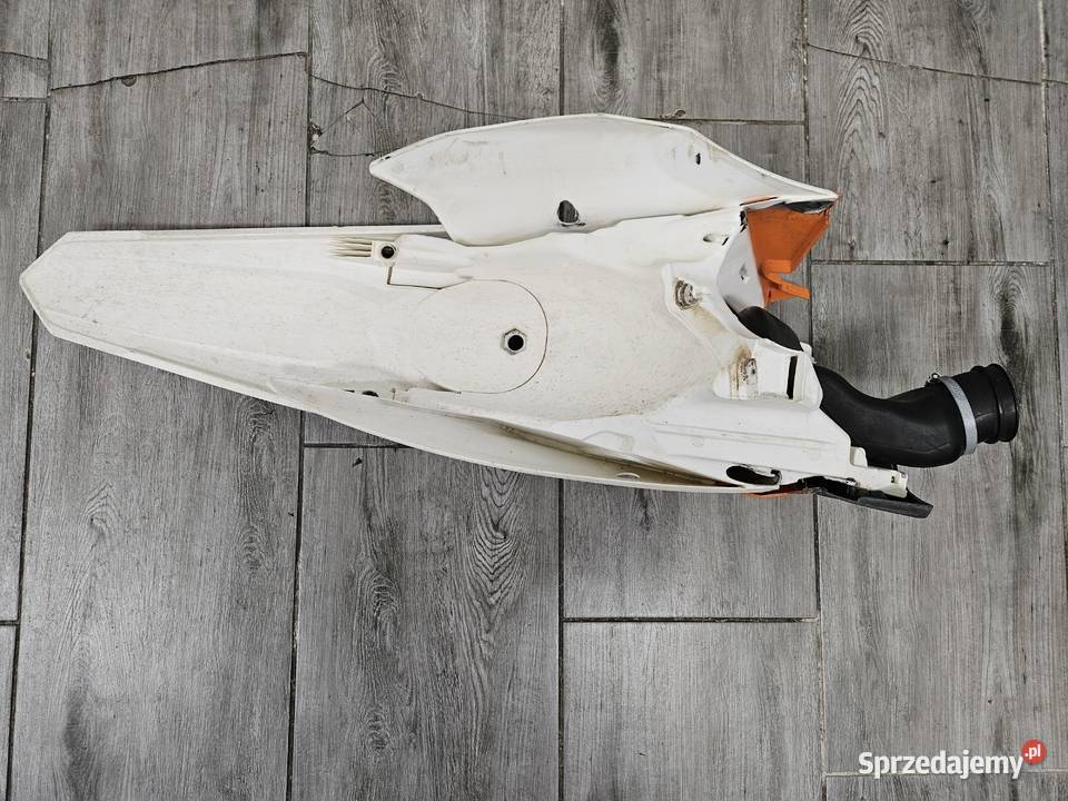 Komplet plastików tylnych zadupka oryginał KTM Turek